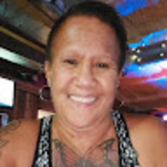 Meet your Posher, Lora - Picture 1 of 1